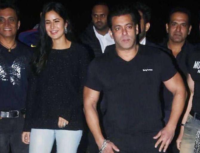 Salman Khan told the media, 'Katrina gave me this gift' !! | सलमान खानने मीडियाला सांगितले, ‘कॅटरिनाने मला ‘हे’ गिफ्ट दिले’!!