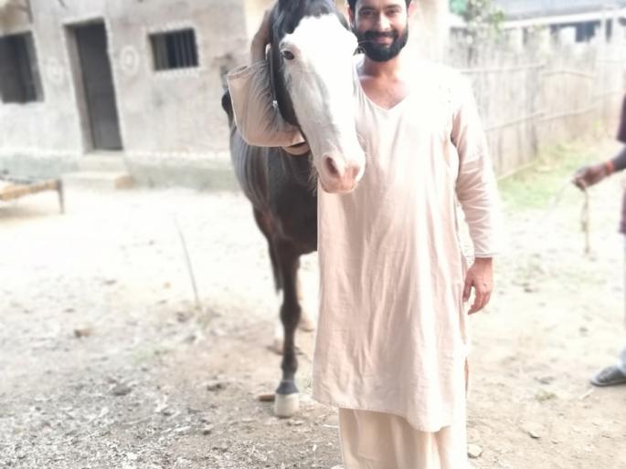 A friend of Abhishek Sufi got on my sai set | मेरे साईच्या सेटवर अबीर सुफीला मिळाला हा मित्र A friend of Abhishek Sufi got on my sai set | मेरे साईच्या सेटवर अबीर सुफीला मिळाला हा मित्र