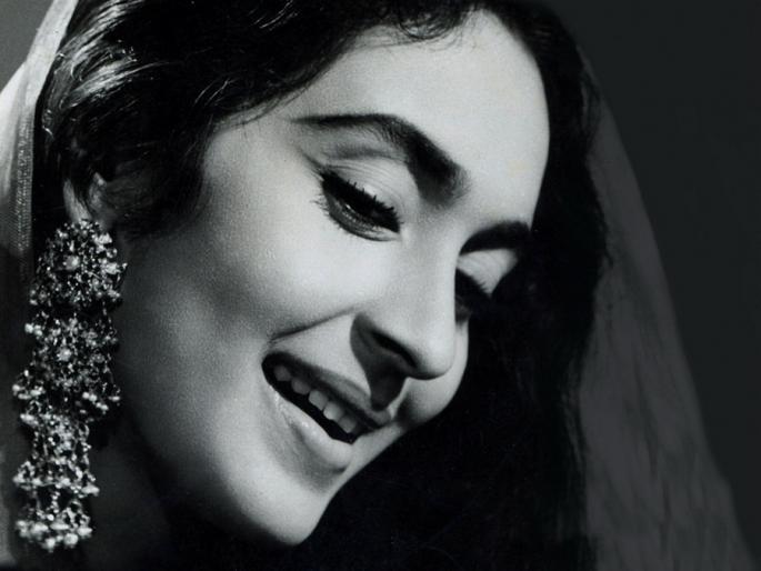 Exclusive: Nutan had pulled mother in court! | पुण्यतिथी विशेष : नूतनने आईलाच खेचले होते कोर्टात! Exclusive: Nutan had pulled mother in court! | पुण्यतिथी विशेष : नूतनने आईलाच खेचले होते कोर्टात!