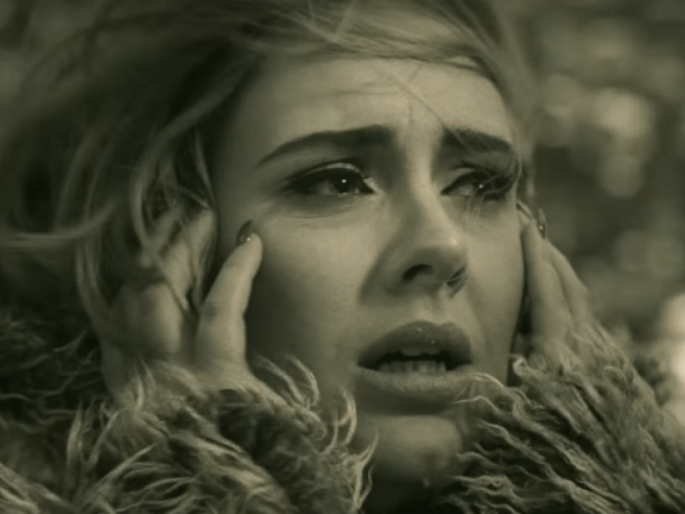 Edley's 'Hello' Tuffany | एडलेचे ‘हॅलो’ तुफानी Edley's 'Hello' Tuffany | एडलेचे ‘हॅलो’ तुफानी