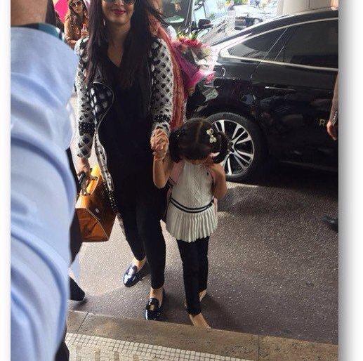 Aishwarya reached Kansas! | ऐश्वर्या पोहोचली कान्सला!! Aishwarya reached Kansas! | ऐश्वर्या पोहोचली कान्सला!!