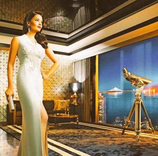 Ash Looks Hot in Add Shoot! | ऐश लुक्स हॉट इन अ‍ॅड शूट !
