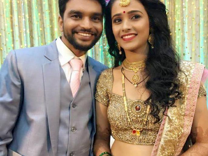 SEE Wedding Pics: Akshaya Gurav stuck in silk! | SEE Wedding Pics:अक्षया गुरव अडकली रेशीमगाठीत ! SEE Wedding Pics: Akshaya Gurav stuck in silk! | SEE Wedding Pics:अक्षया गुरव अडकली रेशीमगाठीत !