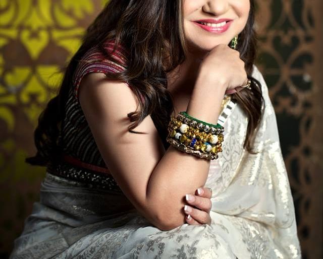 OMG! For this reason, Alka Yagnik had removed Aamir Khan from the room | OMG! या कारणामुळे अलका याज्ञिकने आमिर खानला काढले होते खोलीबाहेर OMG! For this reason, Alka Yagnik had removed Aamir Khan from the room | OMG! या कारणामुळे अलका याज्ञिकने आमिर खानला काढले होते खोलीबाहेर