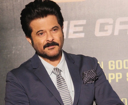 Anil Kapoor's foot hurt seriously | अनिल कपूर यांच्या पायाला झाली गंभीर दुखापत Anil Kapoor's foot hurt seriously | अनिल कपूर यांच्या पायाला झाली गंभीर दुखापत