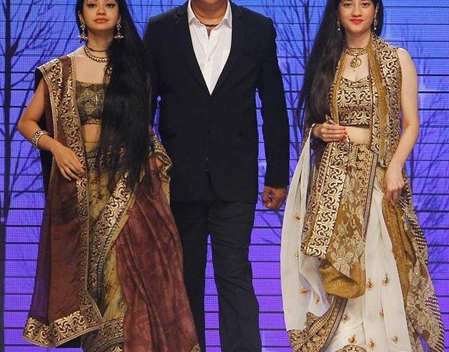 Popular Bollywood singer-musician Anu Malik's daughter will make debut in Bollywood? | प्रसिद्ध गायक-संगीतकार अनू मलिक यांची मुलगी अदा पदार्पण करणार बॉलिवूडमध्ये?
