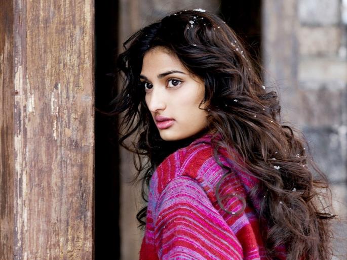 Athiya Shetty's Retakesver Ritex; Witagle anis bajmi !! | अथिया शेट्टीचे रिटेक्सवर रिटेक्स; वैतागले अनीस बज्मी !! Athiya Shetty's Retakesver Ritex; Witagle anis bajmi !! | अथिया शेट्टीचे रिटेक्सवर रिटेक्स; वैतागले अनीस बज्मी !!