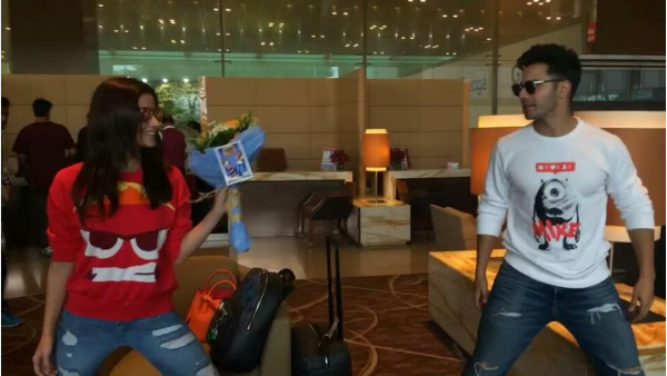 Why are Alia and Varun throwing each other's blows ... | आलिया आणि वरुण एकमेकांना फूले फेकून का मारत आहेत... Why are Alia and Varun throwing each other's blows ... | आलिया आणि वरुण एकमेकांना फूले फेकून का मारत आहेत...