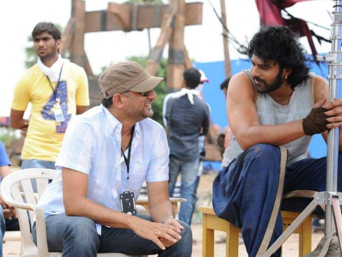 'Bahubali: 2' Prabaz's prediction would be such that during shooting | 'बाहुबली :2' शूटिंगवेळी असा असायचा प्रभासचा अंदाज 'Bahubali: 2' Prabaz's prediction would be such that during shooting | 'बाहुबली :2' शूटिंगवेळी असा असायचा प्रभासचा अंदाज