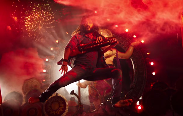 See: 'Bappa' song player in Banjo | पाहा : ‘बॅन्जो’मधील ‘बाप्पा’ गाण्याचा टीजर See: 'Bappa' song player in Banjo | पाहा : ‘बॅन्जो’मधील ‘बाप्पा’ गाण्याचा टीजर