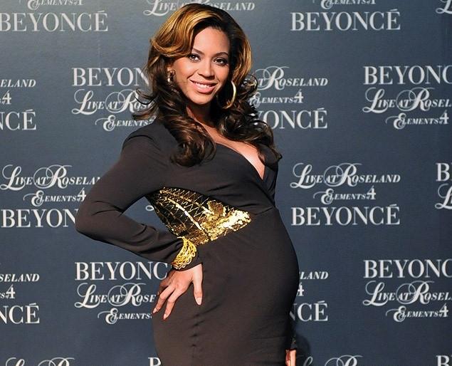 Morning Sickness Stress Has Pregnant Beyonce | मार्निंग सिकनेसने त्रस्त झाली गर्भवती बियॉन्से Morning Sickness Stress Has Pregnant Beyonce | मार्निंग सिकनेसने त्रस्त झाली गर्भवती बियॉन्से