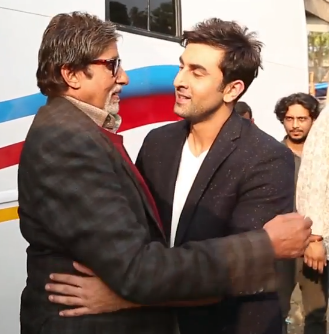 Big B shared Ranbir's cute photo | बिग बींनी शेअर केला रणबीरचा क्यूट फोटो Big B shared Ranbir's cute photo | बिग बींनी शेअर केला रणबीरचा क्यूट फोटो