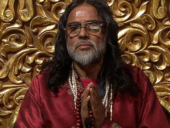 Swami Om played the game for 'immunity' | ‘इम्युनिटी’साठी स्वामी ओमने खेळला डाव