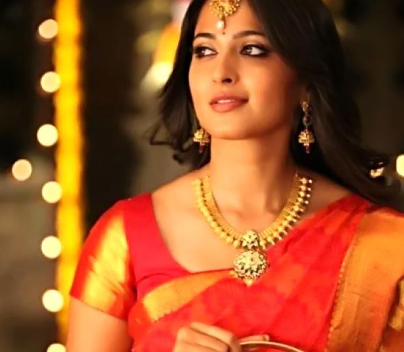 You will be surprised to hear the name of Devsena Anushka Shetty in Bahubali! | बाहुबलीमधली देवसेना अनुष्का शेट्टीचे खरं नाव ऐकून तुम्हीही व्हाल आश्चर्यचकित ! You will be surprised to hear the name of Devsena Anushka Shetty in Bahubali! | बाहुबलीमधली देवसेना अनुष्का शेट्टीचे खरं नाव ऐकून तुम्हीही व्हाल आश्चर्यचकित !