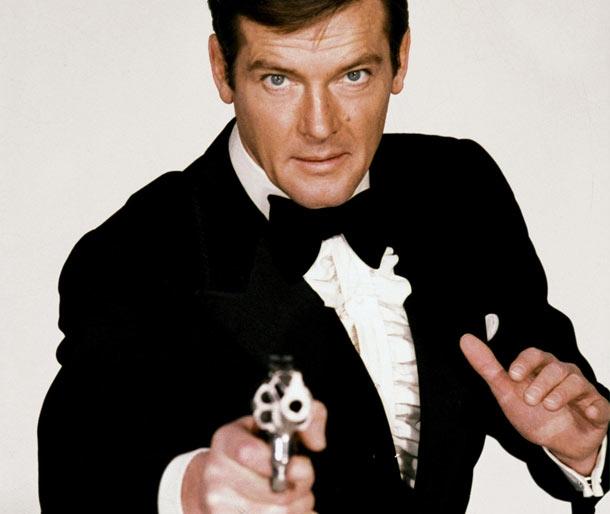 Sir James Roger Moore dies | जेम्स बॉँड सर रॉजर मूर यांचे निधन