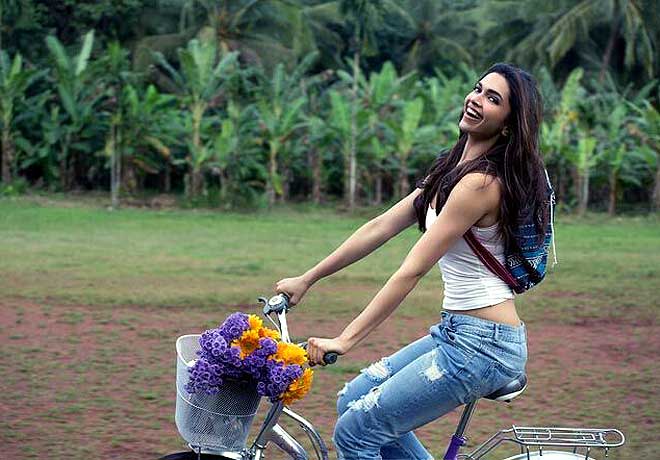 Did you watch the super total forecast for cycling this hot act? | या हॉट अॅक्ट्रेसचा सायकलिंग करतानाचा सुपर कुल अंदाज तुम्ही पाहिला का? Did you watch the super total forecast for cycling this hot act? | या हॉट अॅक्ट्रेसचा सायकलिंग करतानाचा सुपर कुल अंदाज तुम्ही पाहिला का?