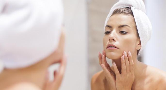 Take care of the skin! | आॅईली स्कीनची अशी घ्या काळजी!