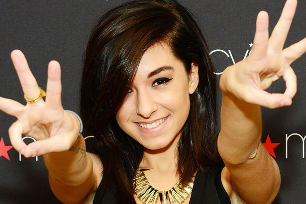 Christina Grimmie's new song released in the firing | गोळीबारात मृत्यूमुखी पडलेल्या क्रिस्टीना ग्रिम्मीचे नवे गाणे रिलीज