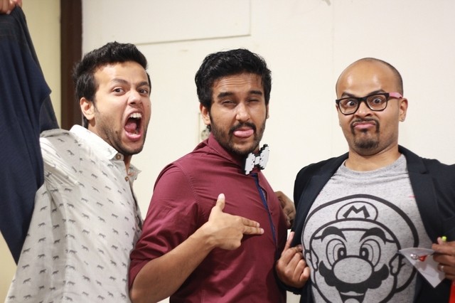 Get ready to laugh! | हसण्यासाठी तयार व्हा!