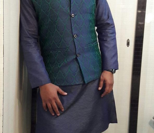 Who wants to call Prasad ... follow? | प्रसाद कोणाला म्हणतोय...बादचलन? Who wants to call Prasad ... follow? | प्रसाद कोणाला म्हणतोय...बादचलन?