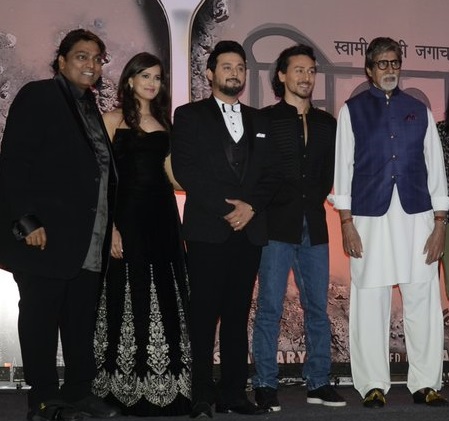 The first glimpse of this song in the beggar | भिकारीतील या गाण्याची पहिली झलक The first glimpse of this song in the beggar | भिकारीतील या गाण्याची पहिली झलक
