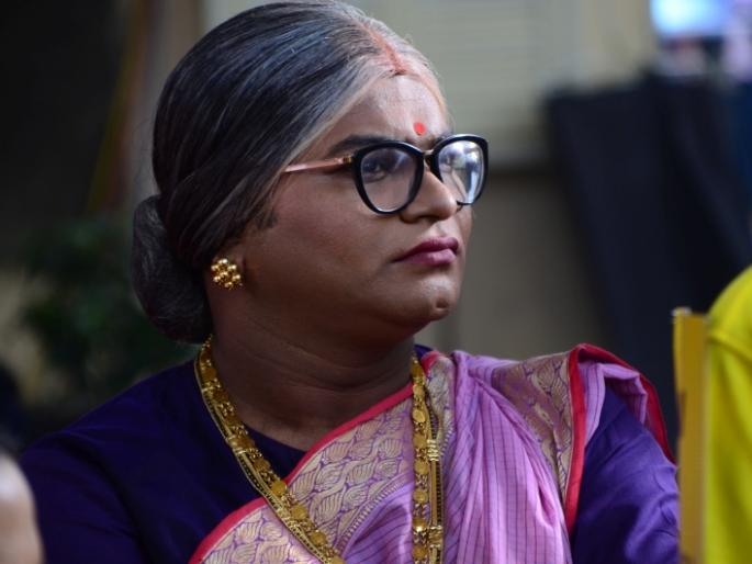 To make the laughs laugh 'Let's Come Let' artists take so much effort | रसिकांना हसवण्यासाठी 'चला हवा येऊ द्या'चे कलाकार घेतात इतकी मेहनत To make the laughs laugh 'Let's Come Let' artists take so much effort | रसिकांना हसवण्यासाठी 'चला हवा येऊ द्या'चे कलाकार घेतात इतकी मेहनत
