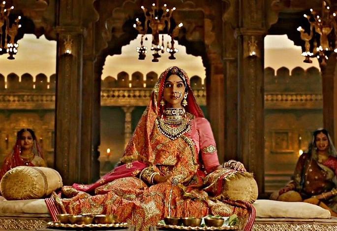 Deepika Padukone's 'Sootanan', is quite a talk ... Know, who is Mystery Woman !! | दीपिका पादुकोणच्या ‘सौतन’ची होतेय, जोरदार चर्चा... जाणून घ्या, कोण आहे ही मिस्ट्री वूमन!! Deepika Padukone's 'Sootanan', is quite a talk ... Know, who is Mystery Woman !! | दीपिका पादुकोणच्या ‘सौतन’ची होतेय, जोरदार चर्चा... जाणून घ्या, कोण आहे ही मिस्ट्री वूमन!!