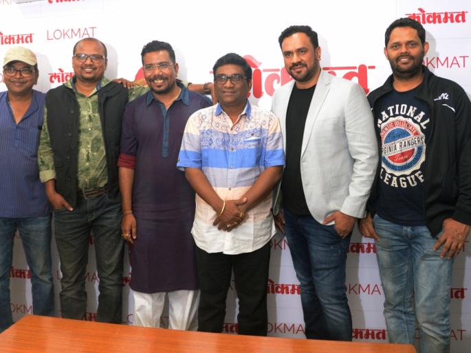 Playing for Prabhat Band's 'Loose Control' cinema | प्रभात बॅन्डचं ‘लूज कंट्रोल’ सिनेमासाठी वादन Playing for Prabhat Band's 'Loose Control' cinema | प्रभात बॅन्डचं ‘लूज कंट्रोल’ सिनेमासाठी वादन