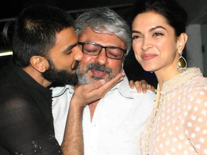 'Padmavati' will cost 12 crores at one cost! | ‘पद्मावती’च्या एका दृश्यावर खर्च होणार १२ कोटी! 'Padmavati' will cost 12 crores at one cost! | ‘पद्मावती’च्या एका दृश्यावर खर्च होणार १२ कोटी!
