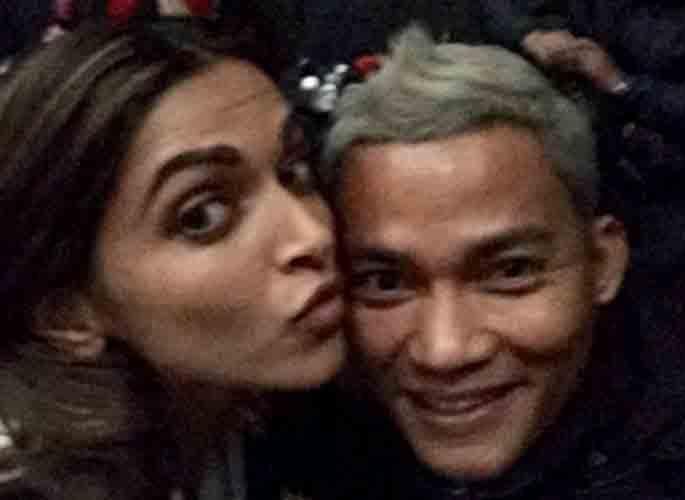 Helmor says Deepika is outdating! | हेलमर म्हणतो, दीपिका आऊटस्टॅडिंग! Helmor says Deepika is outdating! | हेलमर म्हणतो, दीपिका आऊटस्टॅडिंग!