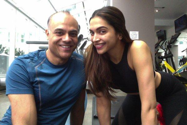 Deepika's 'Triple X' workout | दीपिकाचे ‘ट्रिपल एक्स’ वर्कआऊट Deepika's 'Triple X' workout | दीपिकाचे ‘ट्रिपल एक्स’ वर्कआऊट