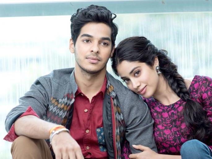 Janhavi Kapoor and Ishaan Khattar's 'Car Romance' at 'Dhadak' set! Shooting on half-night started !! | ​ ‘धडक’च्या सेटवर जान्हवी कपूर व ईशान खट्टरचा ‘कार रोमान्स’! अर्ध्या रात्री सुरु झाले शूटींग!!