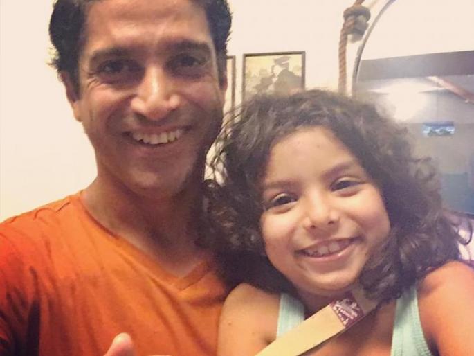 Selfie with Farhan Akira! | फरहानचा अकिरासोबत सेल्फी! Selfie with Farhan Akira! | फरहानचा अकिरासोबत सेल्फी!