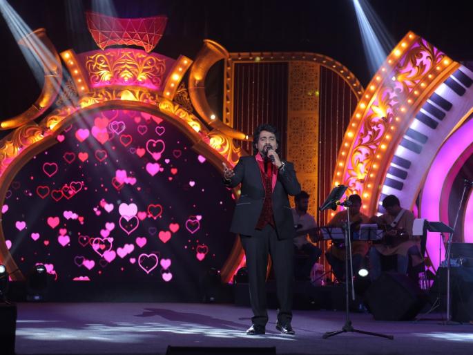 Unique Songs of Popular Songs | लोकप्रिय गाण्यांचा अनोखा नजराणा Unique Songs of Popular Songs | लोकप्रिय गाण्यांचा अनोखा नजराणा