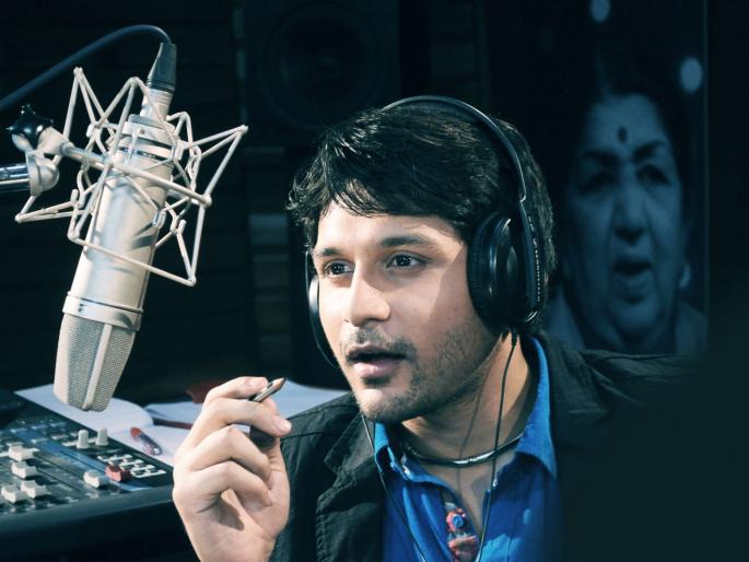 Gaurav Ghatnekar became a radio jockey | गौरव घाटणेकर बनला रेडिओ जॉकी Gaurav Ghatnekar became a radio jockey | गौरव घाटणेकर बनला रेडिओ जॉकी