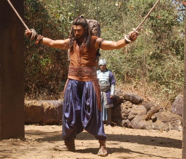 Gaurav Khanna became 'Veeru' in Sholay 'Chandrakanta'! | ‘चंद्रकांता’मध्ये गौरव खन्ना बनला ‘शोले’तील ‘वीरू’! Gaurav Khanna became 'Veeru' in Sholay 'Chandrakanta'! | ‘चंद्रकांता’मध्ये गौरव खन्ना बनला ‘शोले’तील ‘वीरू’!