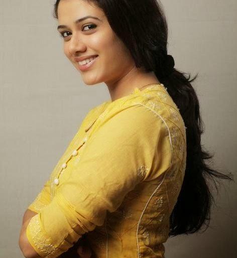 Girija Oak will be seen in a different medium, the role of acting in the short film 'Quarter' | गिरीजा ओक दिसणार एका वेगळ्या माध्यमात,‘क्वॉर्टर’ या शॉर्टफिल्ममध्ये साकारणार भूमिका Girija Oak will be seen in a different medium, the role of acting in the short film 'Quarter' | गिरीजा ओक दिसणार एका वेगळ्या माध्यमात,‘क्वॉर्टर’ या शॉर्टफिल्ममध्ये साकारणार भूमिका