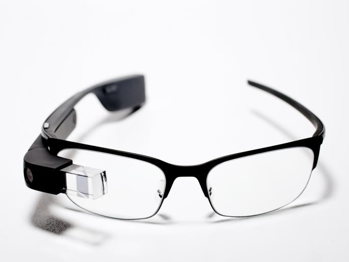 It looks like a new Google Glass..Gugla Glass is ... | असा दिसतो नवा गुगल ग्लास..गुगल ग्लास हा...