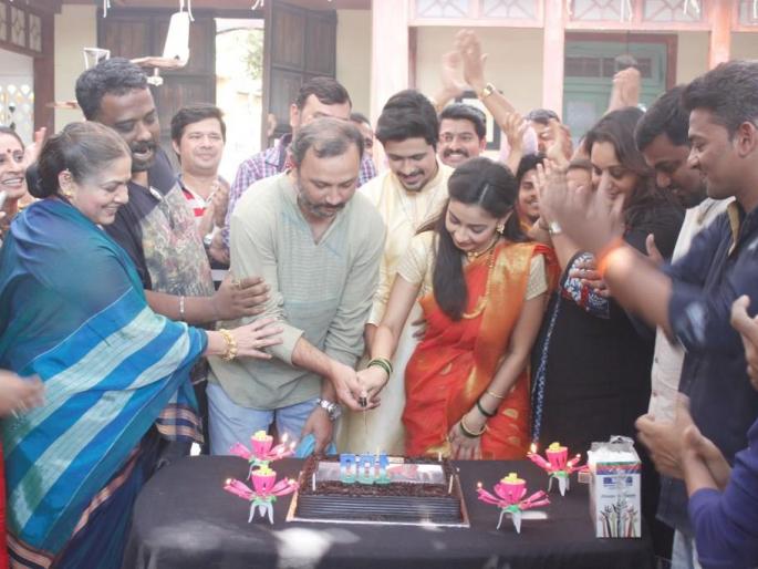 Frozen completed by the series The Century | ​गोठ या मालिकेने पूर्ण केली सेंच्युरी