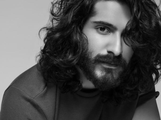 OMG !! 'Ali' is not mystery girl in Harshvardhan Kapoor's post? | OMG!! हर्षवर्धन कपूरच्या पोस्टमधील ‘ती’ मिस्ट्री गर्ल सारा अली खान तर नाही? OMG !! 'Ali' is not mystery girl in Harshvardhan Kapoor's post? | OMG!! हर्षवर्धन कपूरच्या पोस्टमधील ‘ती’ मिस्ट्री गर्ल सारा अली खान तर नाही?