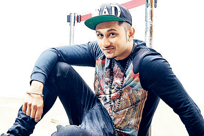 'Ha' super hit hero raped by Yo Yo Honey Singh | यो यो हनी सिंगसोबत रॅप करणार बॉलिवूडचा 'हा' सुपरहिट हिरो
