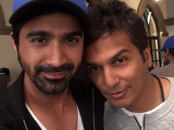 Ishaan Shankar gifted a set of hearts to this film | इशान शंकरने दिली हृदयांतर या चित्रपटाच्या सेटला भेट Ishaan Shankar gifted a set of hearts to this film | इशान शंकरने दिली हृदयांतर या चित्रपटाच्या सेटला भेट