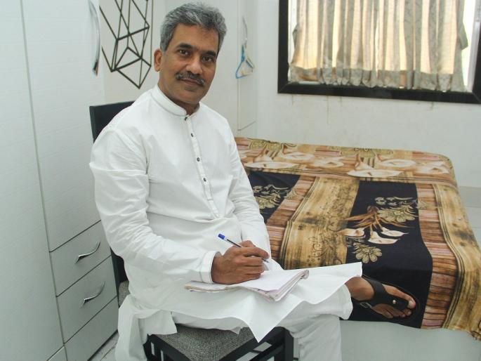 Ghalib Asad Bhobali question; How can a sensor board decide what to watch? | गालिब असद भोपाळी यांचा सवाल; प्रौढांनी काय बघावे हे सेन्सॉर बोर्ड कसे ठरवू शकतो? Ghalib Asad Bhobali question; How can a sensor board decide what to watch? | गालिब असद भोपाळी यांचा सवाल; प्रौढांनी काय बघावे हे सेन्सॉर बोर्ड कसे ठरवू शकतो?