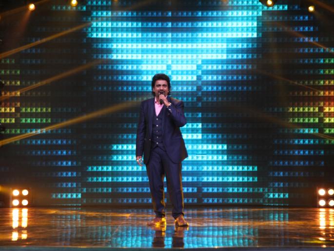 Dance on the sets of Maharashtra Dance: Jugalbandi on the songs of Adarsh Shinde | डान्स महाराष्ट्र डान्सच्या सेटवर होणार आदर्श शिंदेंच्या गाण्यांवर जुगलबंदी Dance on the sets of Maharashtra Dance: Jugalbandi on the songs of Adarsh Shinde | डान्स महाराष्ट्र डान्सच्या सेटवर होणार आदर्श शिंदेंच्या गाण्यांवर जुगलबंदी