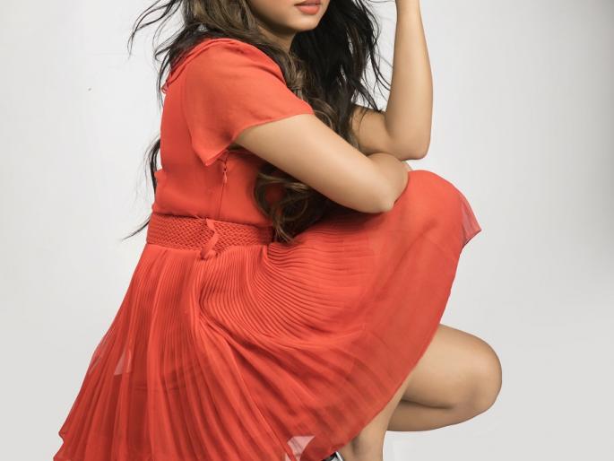 My first love is 'dance' - actress Meera Joshi | माझं पहिलं प्रेम ‘डान्स’-अभिनेत्री मीरा जोशी My first love is 'dance' - actress Meera Joshi | माझं पहिलं प्रेम ‘डान्स’-अभिनेत्री मीरा जोशी