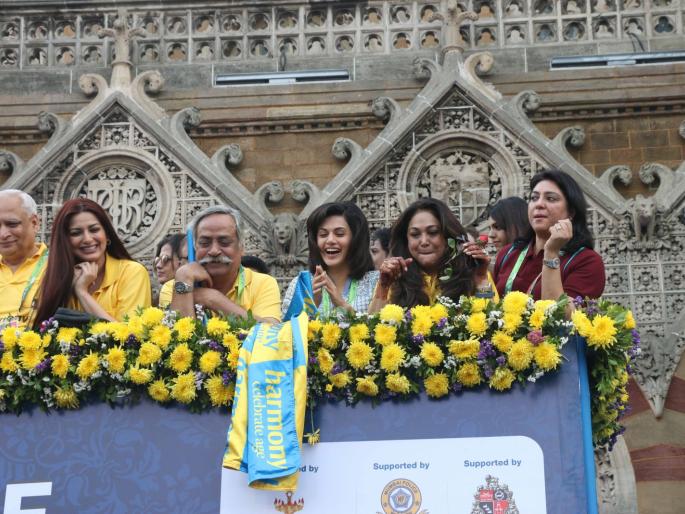 Celebs at Standard Chartered Mumbai Marathon 2017 | Celebs at Standard Chartered Mumbai Marathon 2017
