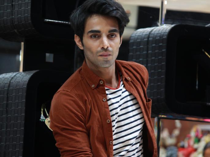 "I have no problem falling in love with a woman of a bigger age!" - Karan Jotwani | “मोठ्या वयाच्या महिलेच्या प्रेमात पडण्यास माझी काही तक्रार नाही!”- करण जोटवाणी
