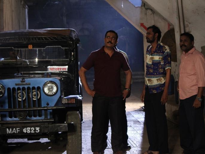 Two miserable heroes of police! | पोलिसांच्या दोन भन्नाट शौर्यकथा!!