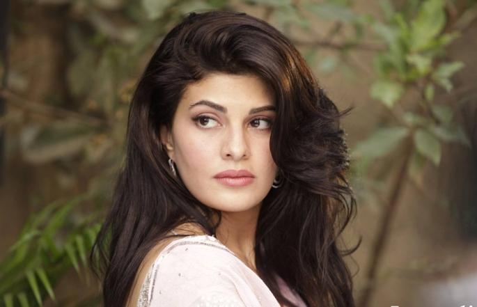 Whose love is Jacqueline? | जॅकलिन कोणाच्या प्रेमात? Whose love is Jacqueline? | जॅकलिन कोणाच्या प्रेमात?