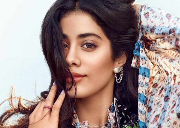 Jhanvi Kapoor's Favorite Actress, Mom Sridevi, is 'This' Actress! | जान्हवी कपूरची फेव्हरेट अभिनेत्री मॉम श्रीदेवी नव्हे तर ‘ही’ अभिनेत्री आहे!